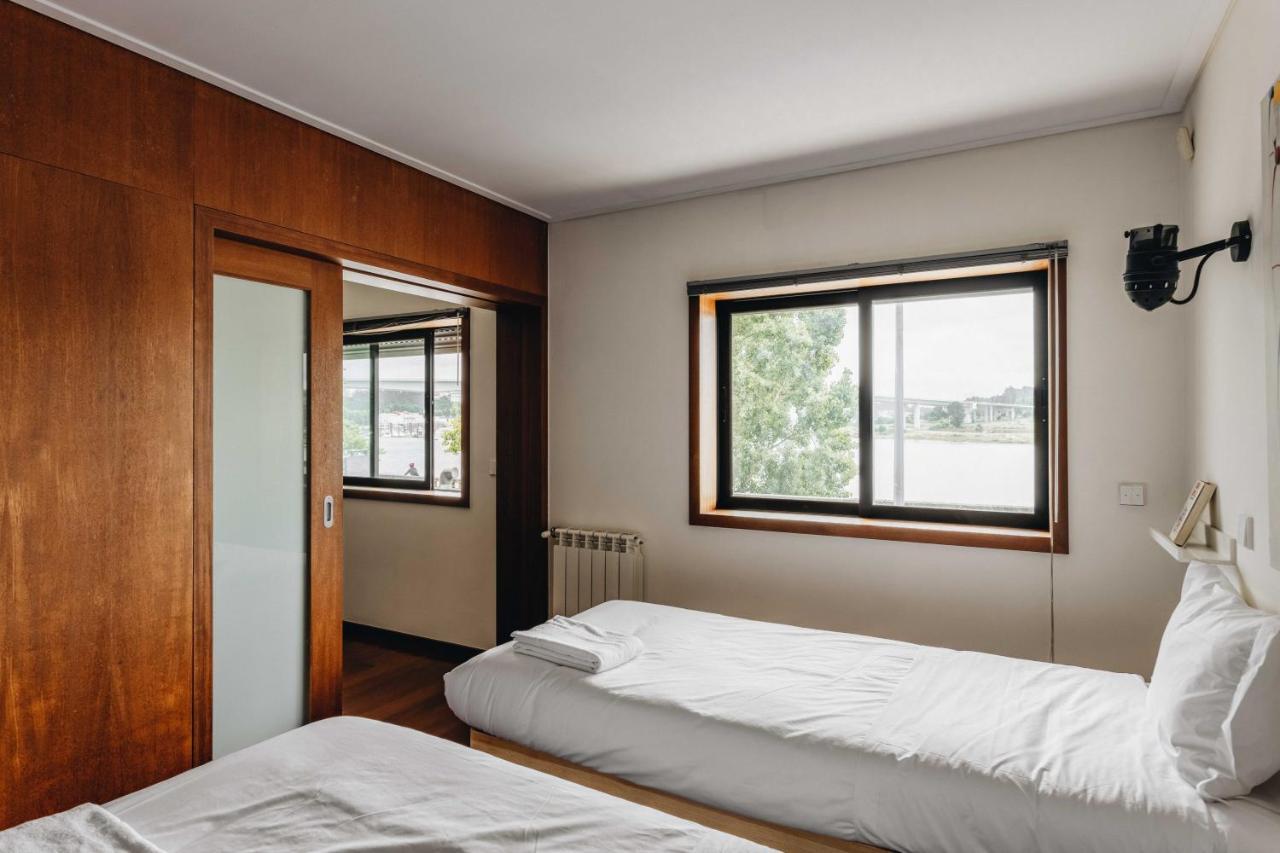Riverfront Haven Family'S Choice With Free Garage Porto Exteriér fotografie