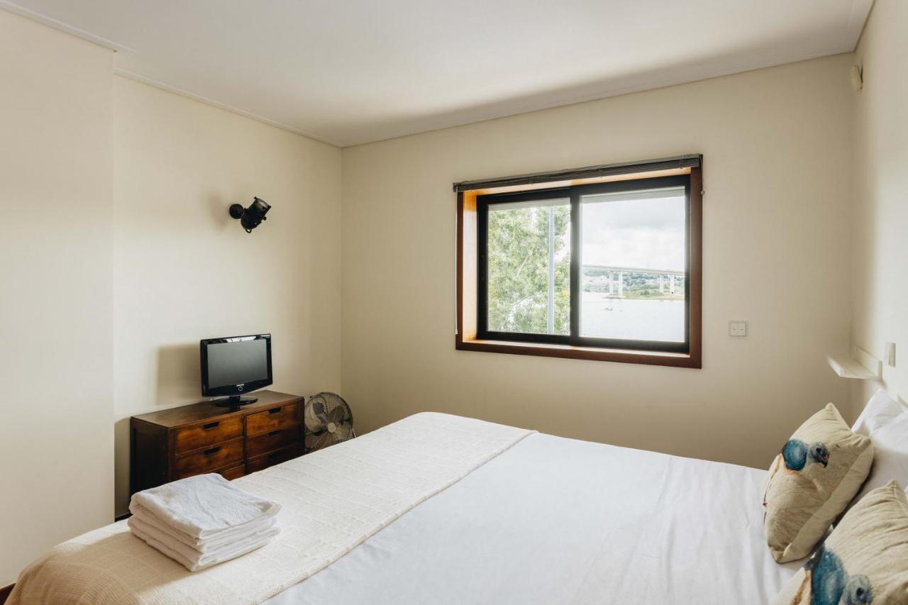 Riverfront Haven Family'S Choice With Free Garage Porto Exteriér fotografie